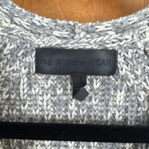 Rag & Bone Karen V Neck Sweater, XS - Picture 3 of 5